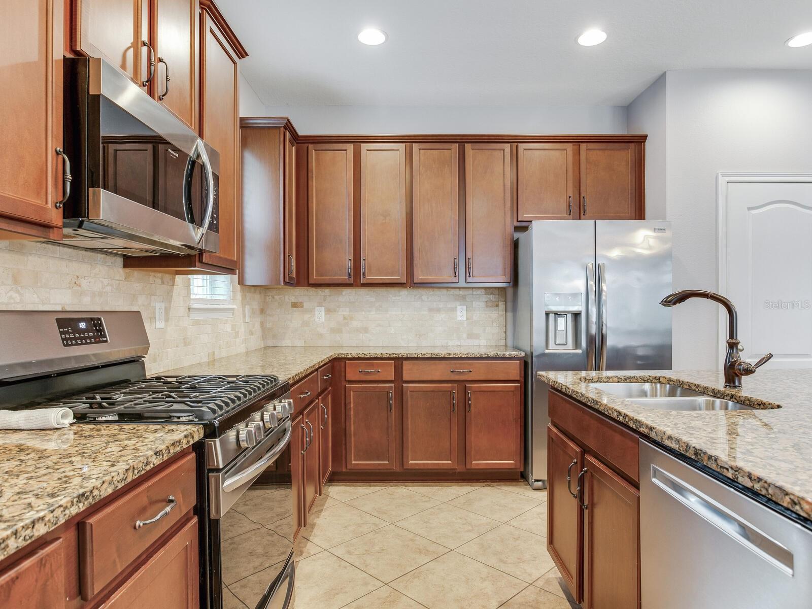 Image 18 of 47 For 5409 Fishhawk Ridge Drive
