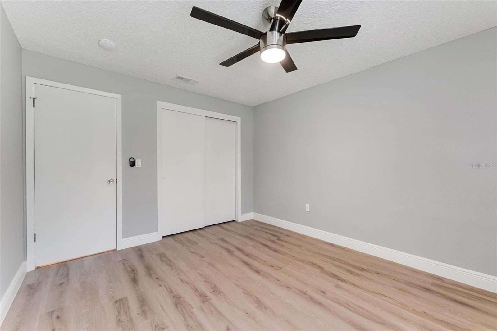 Image 18 of 36 For 3334 Pineview Drive