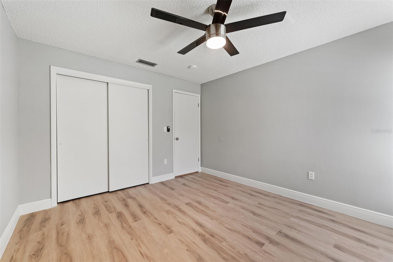 Image 21 of 36 For 3334 Pineview Drive