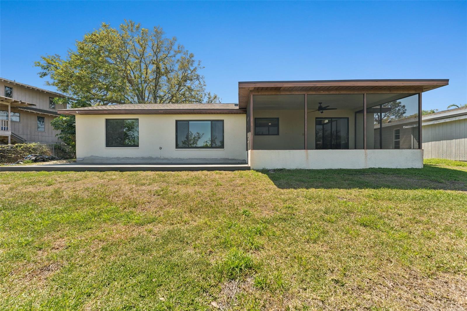 Image 25 of 36 For 3334 Pineview Drive