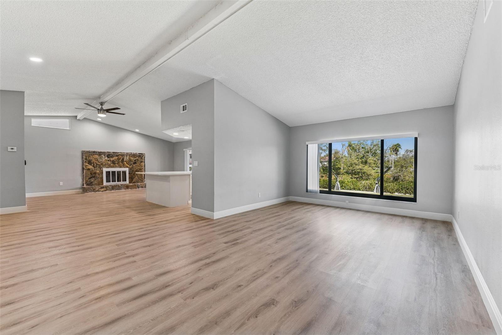 Image 3 of 36 For 3334 Pineview Drive