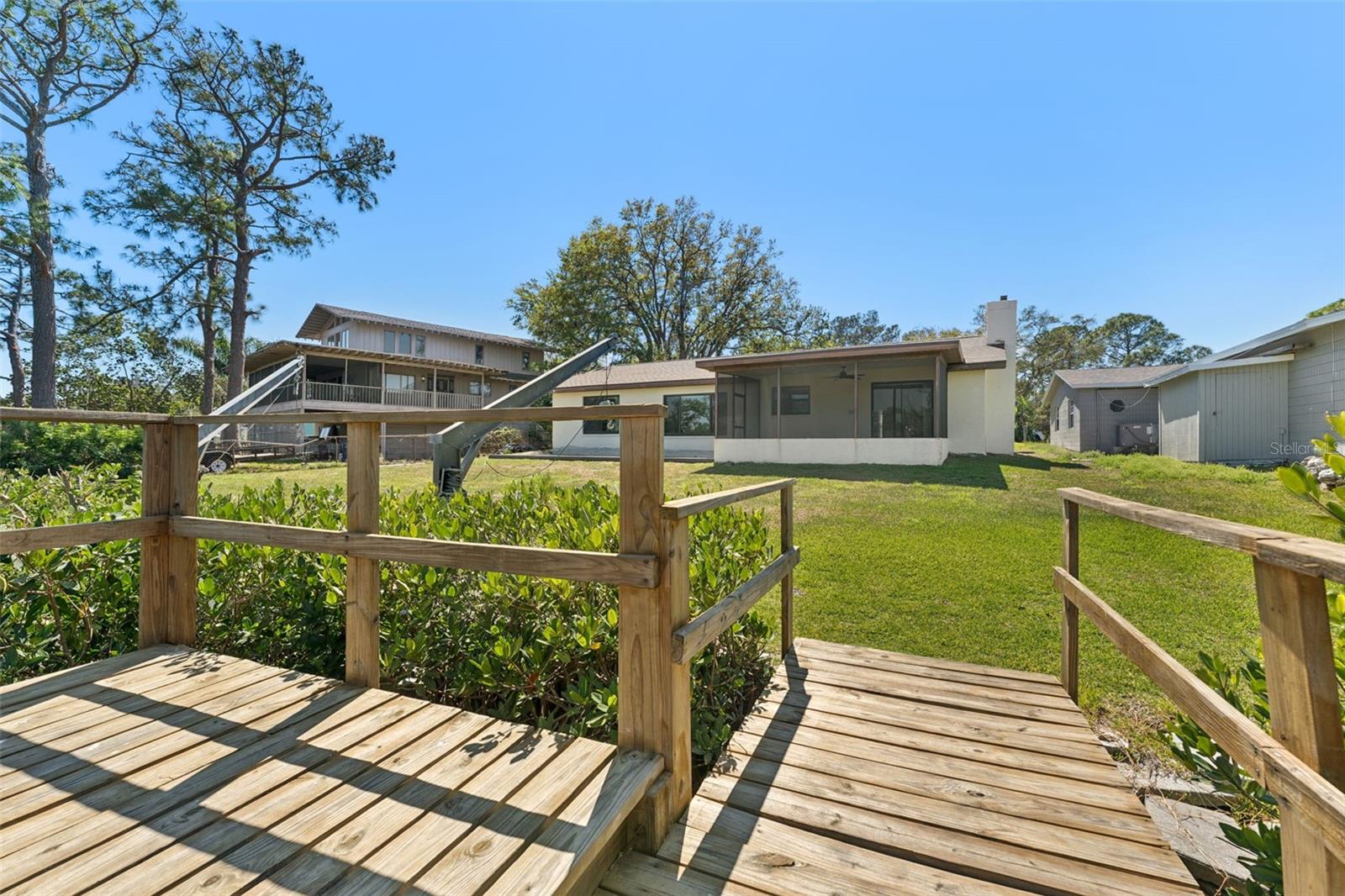 Image 30 of 36 For 3334 Pineview Drive