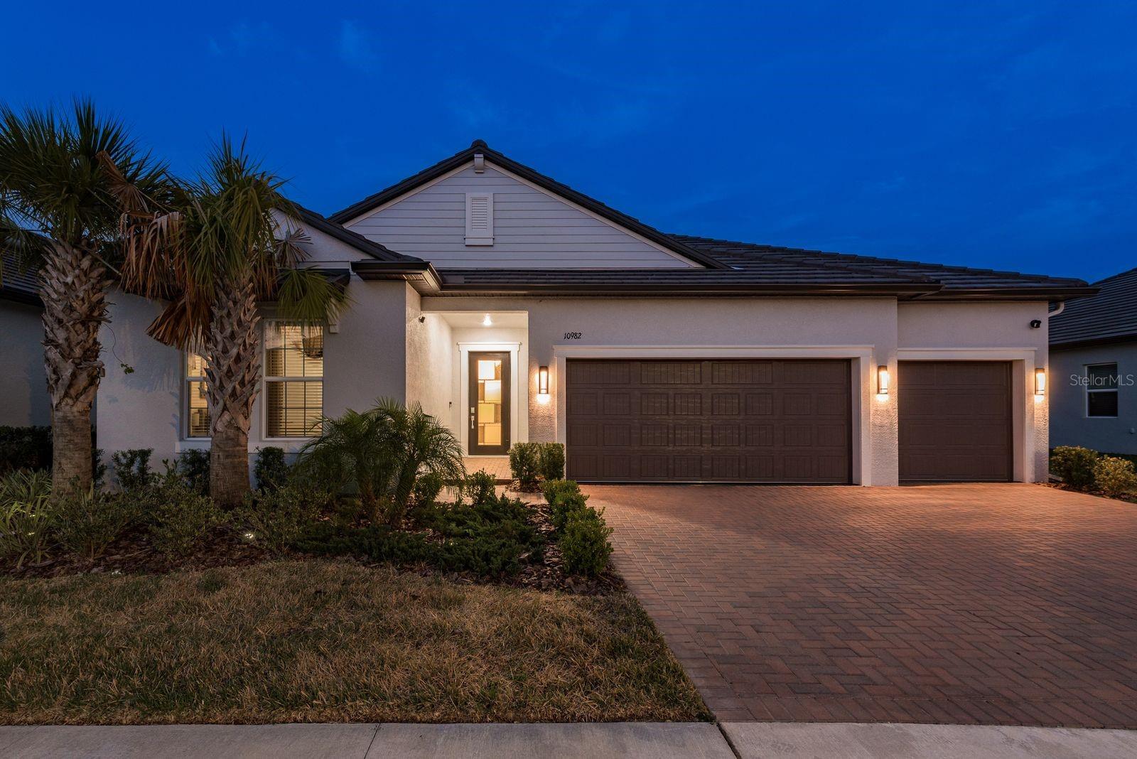 Details for 10982 Banyan Breeze Boulevard, LAND O LAKES, FL 34638