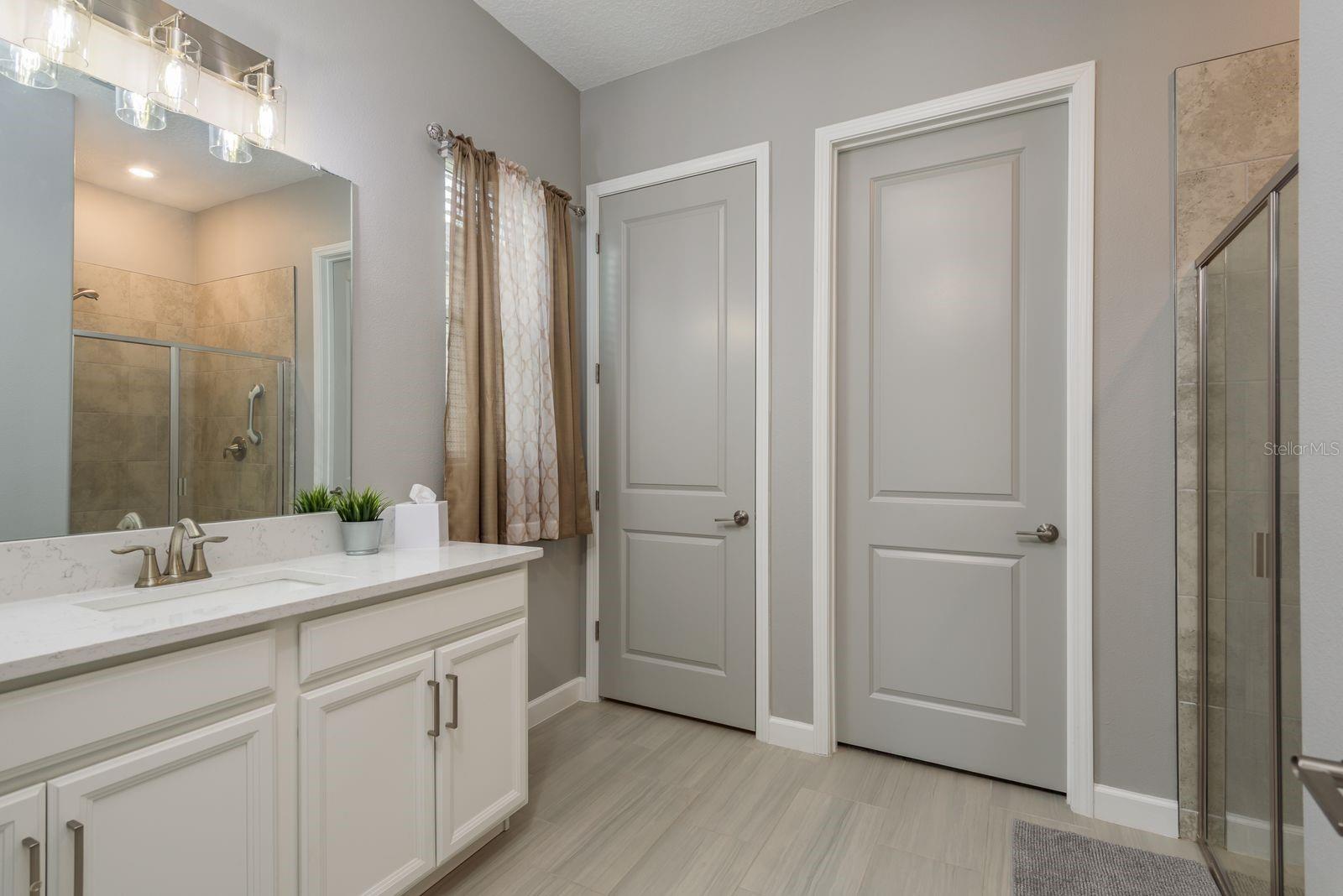 Image 37 of 83 For 10982 Banyan Breeze Boulevard