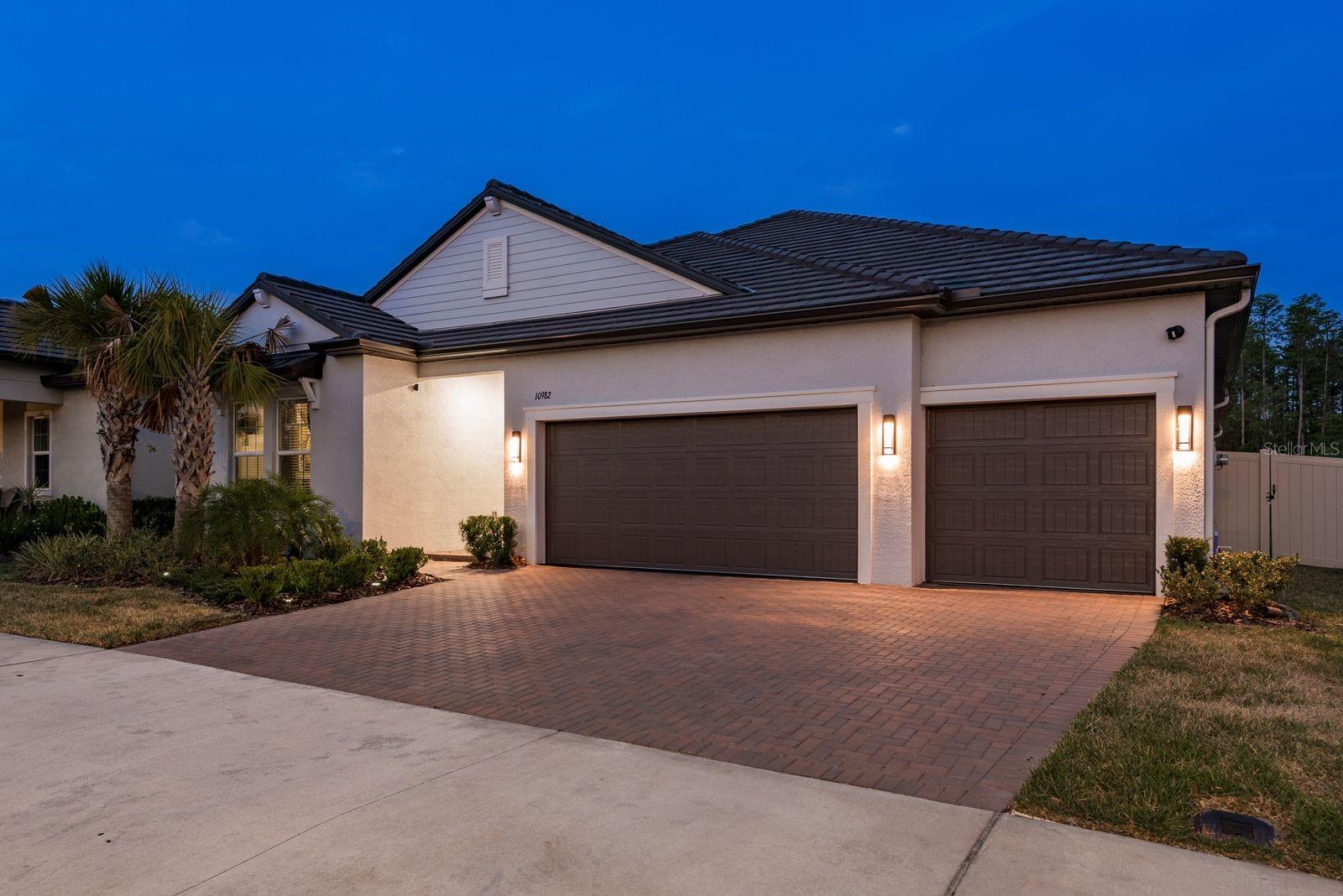 Image 79 of 83 For 10982 Banyan Breeze Boulevard