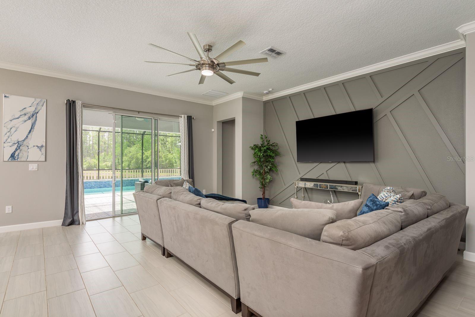 Image 8 of 83 For 10982 Banyan Breeze Boulevard