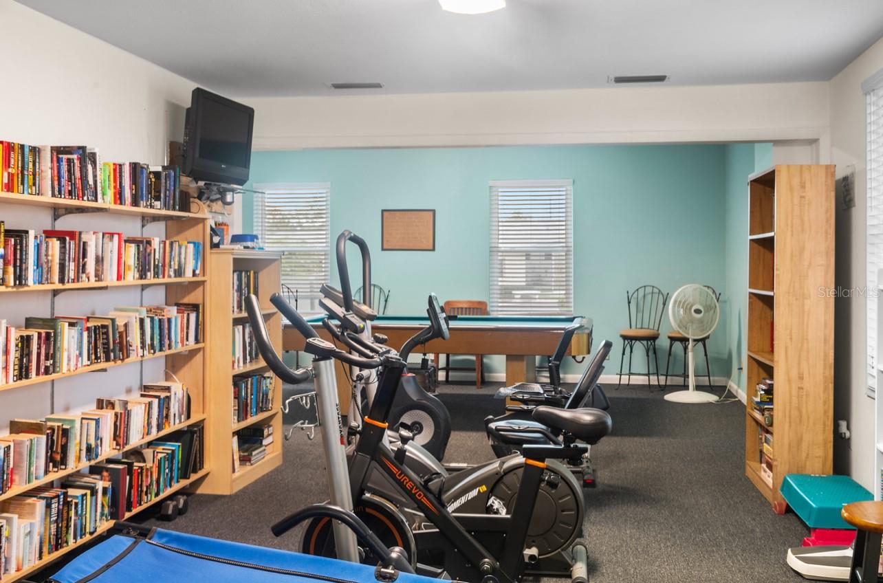 Image 21 of 25 For 12400 Park Boulevard 522
