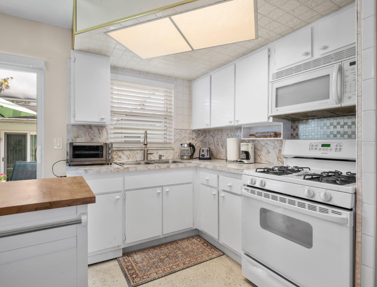 Image 6 of 25 For 12400 Park Boulevard 522