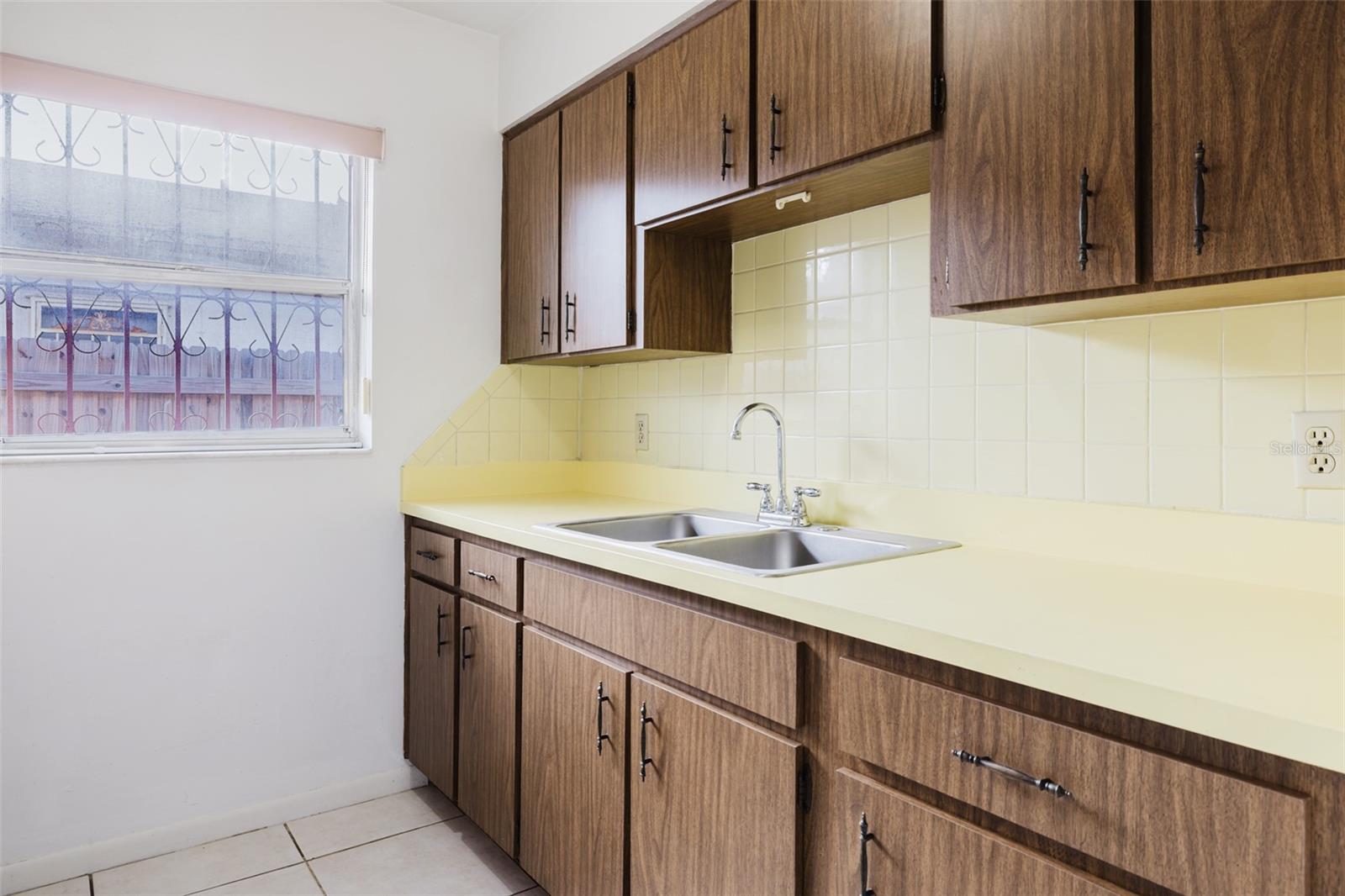 Image 8 of 29 For 3213 Ivy Street