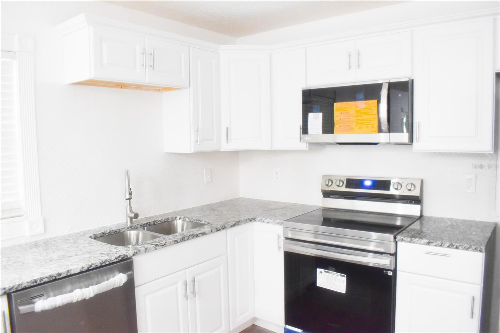 Image 4 of 17 For 3207 23rd Avenue