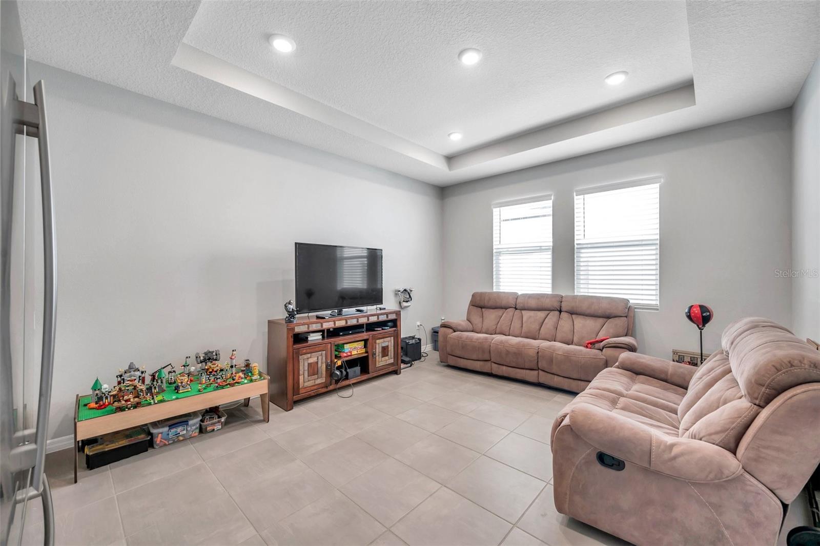 Image 13 of 37 For 12454 Shining Willow Street