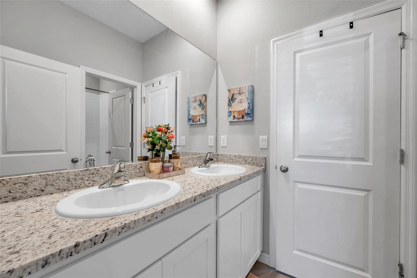 Image 5 of 37 For 12454 Shining Willow Street