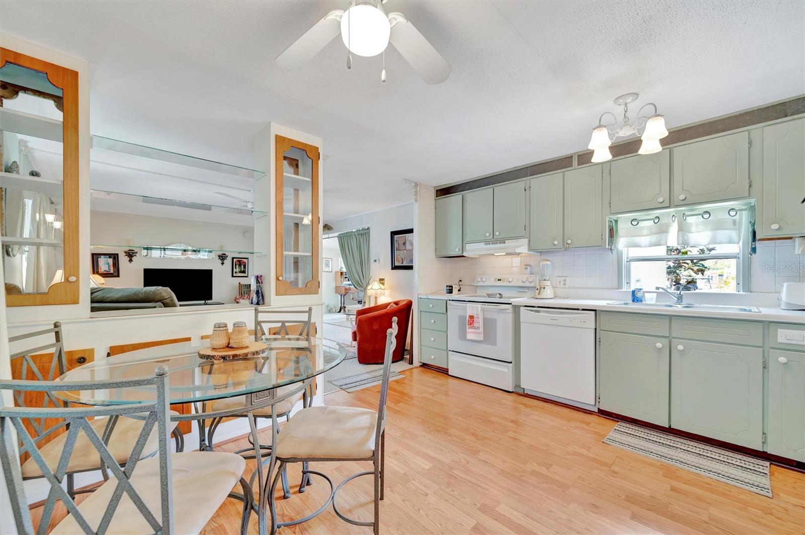 Image 12 of 45 For 123 Saint Kitts Way
