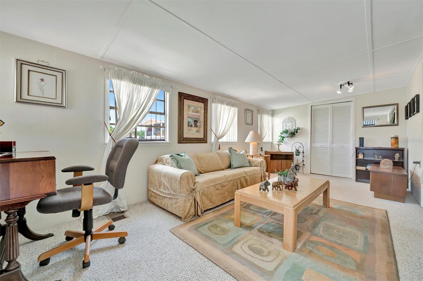Image 2 of 45 For 123 Saint Kitts Way