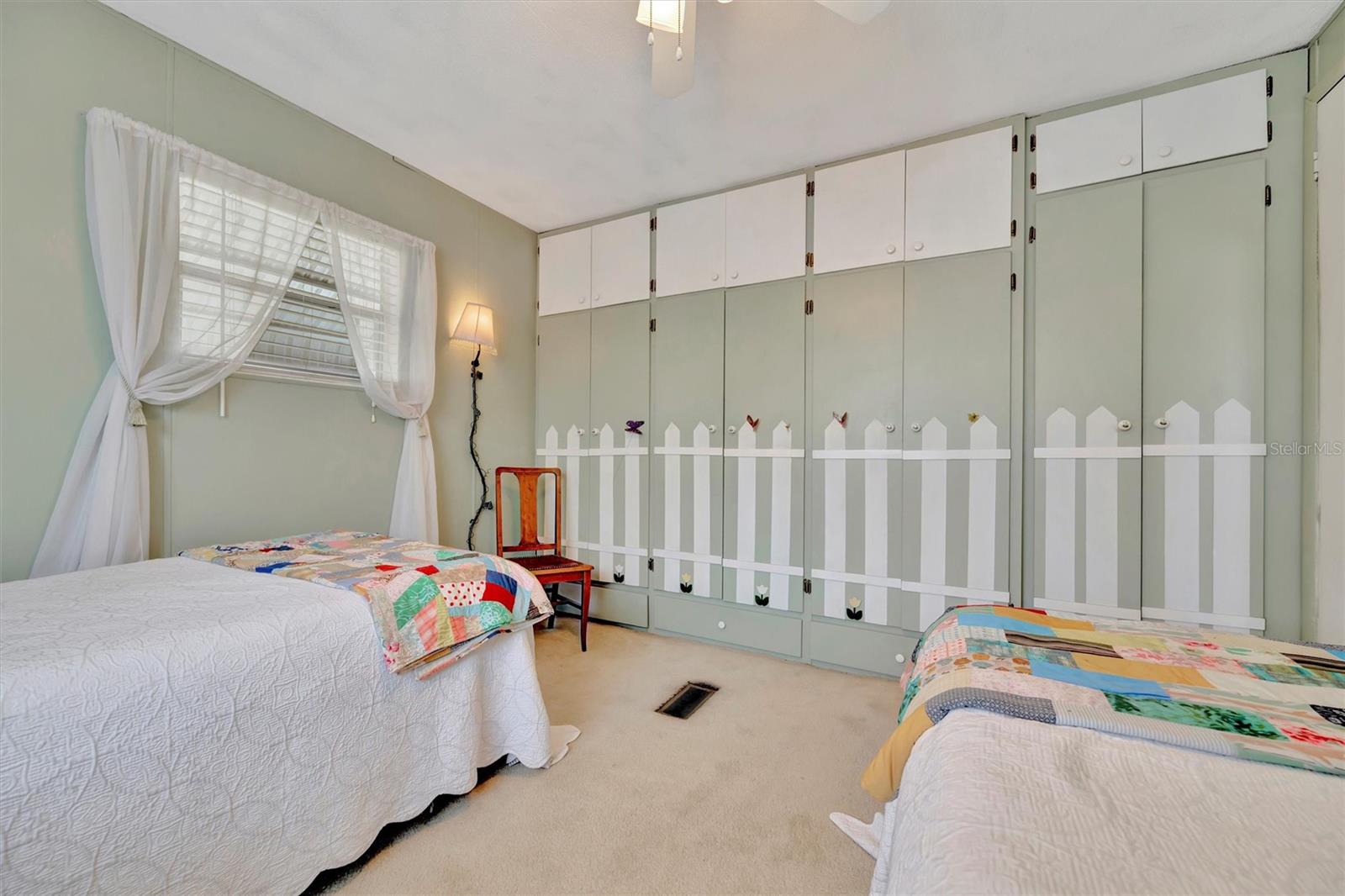 Image 20 of 45 For 123 Saint Kitts Way