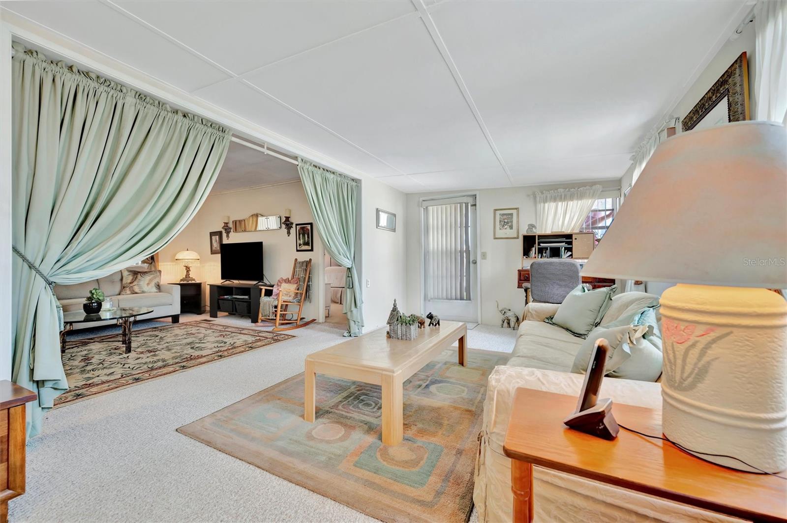 Image 3 of 45 For 123 Saint Kitts Way