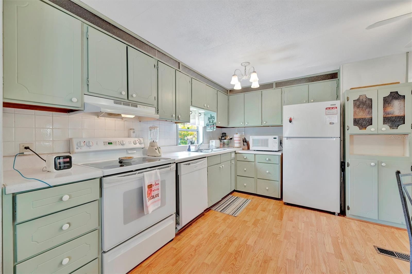 Image 9 of 45 For 123 Saint Kitts Way
