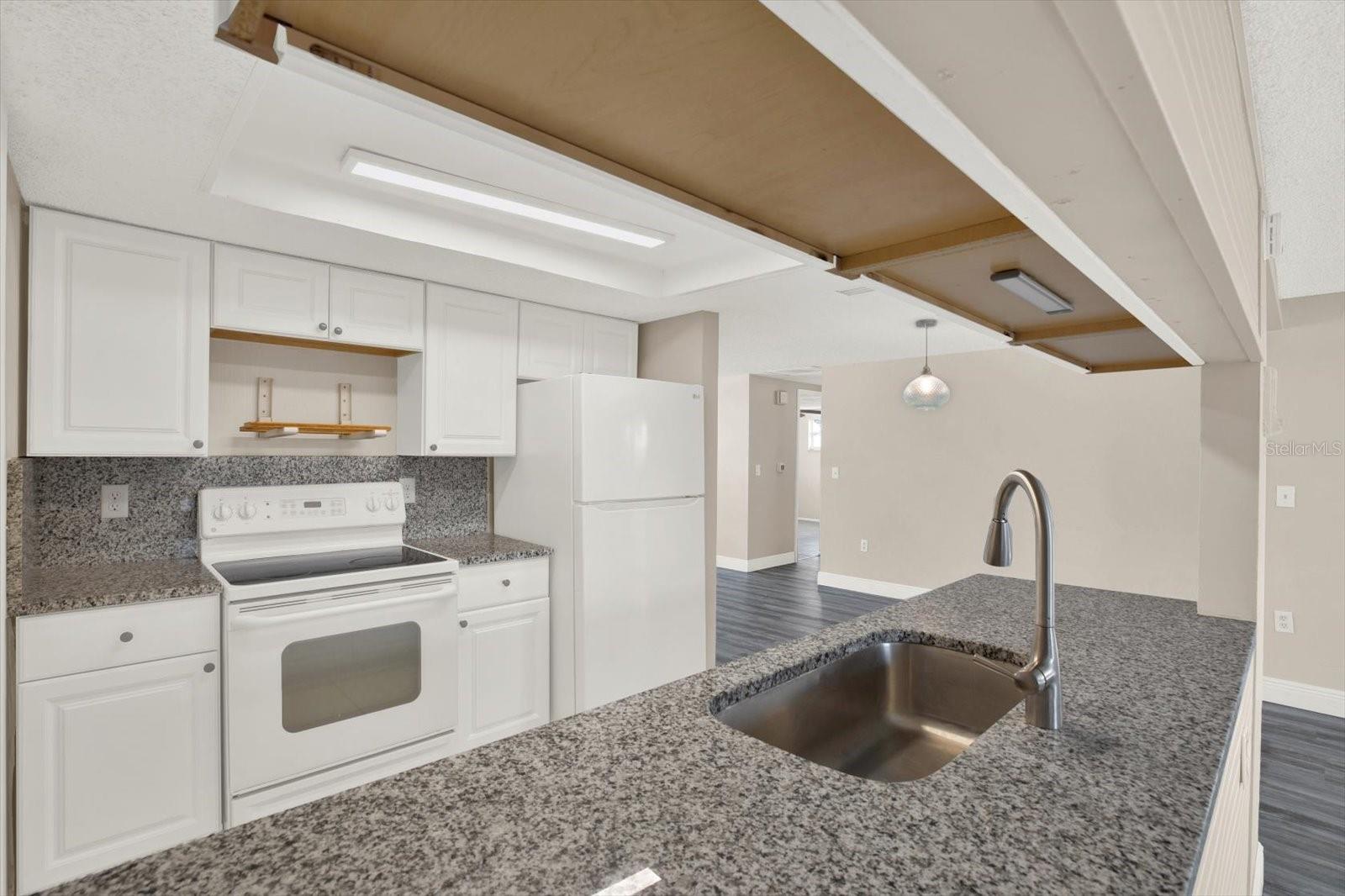 Image 4 of 29 For 6017 6th Avenue