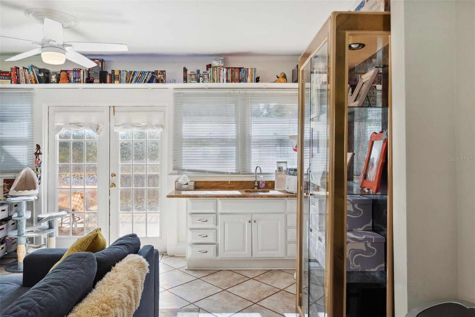 Image 19 of 55 For 920 16th Avenue N