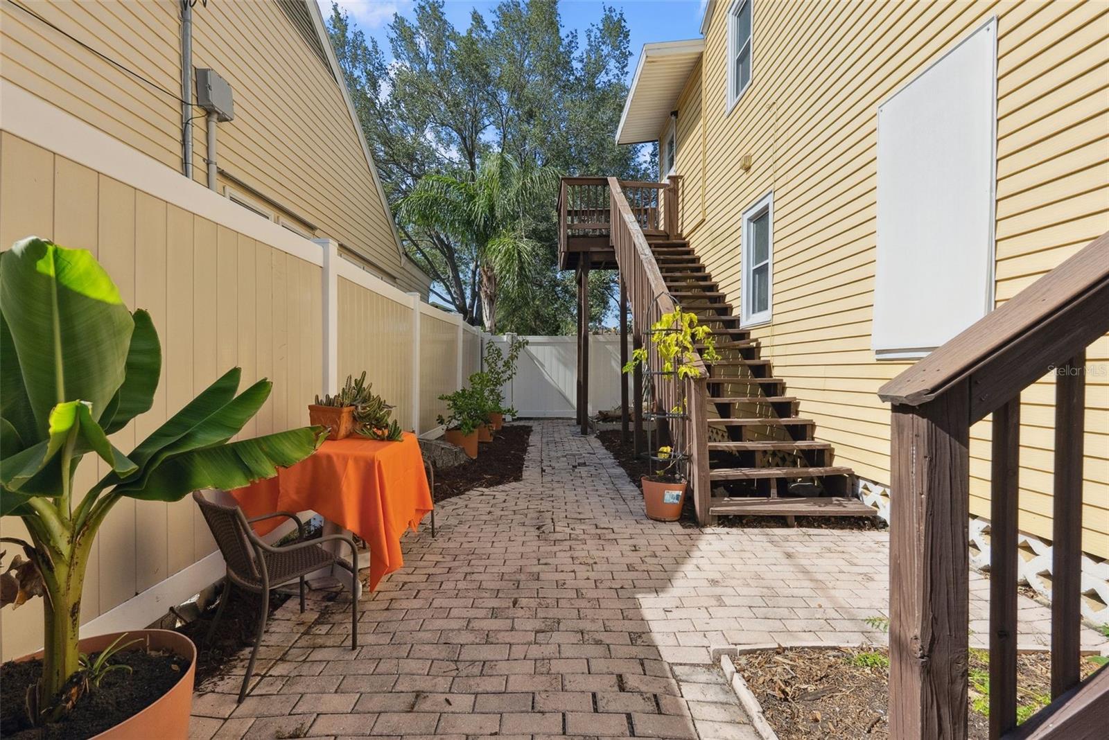 Image 31 of 55 For 920 16th Avenue N