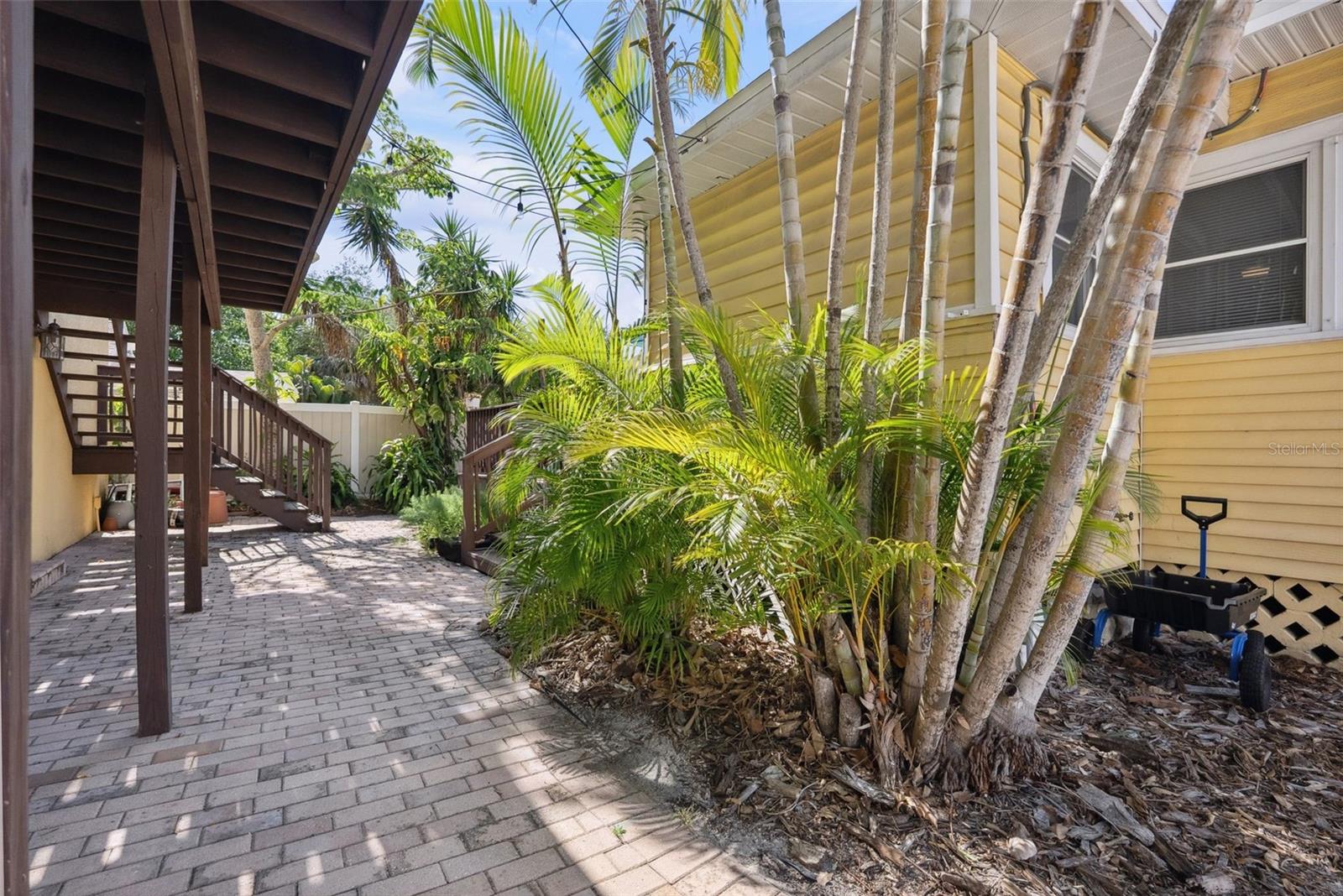 Image 33 of 55 For 920 16th Avenue N