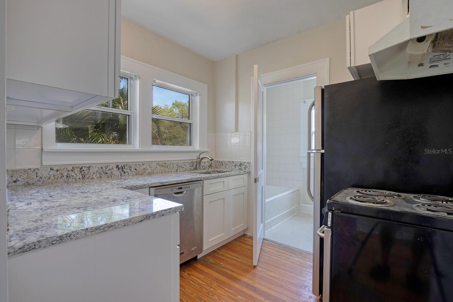 Image 43 of 55 For 920 16th Avenue N