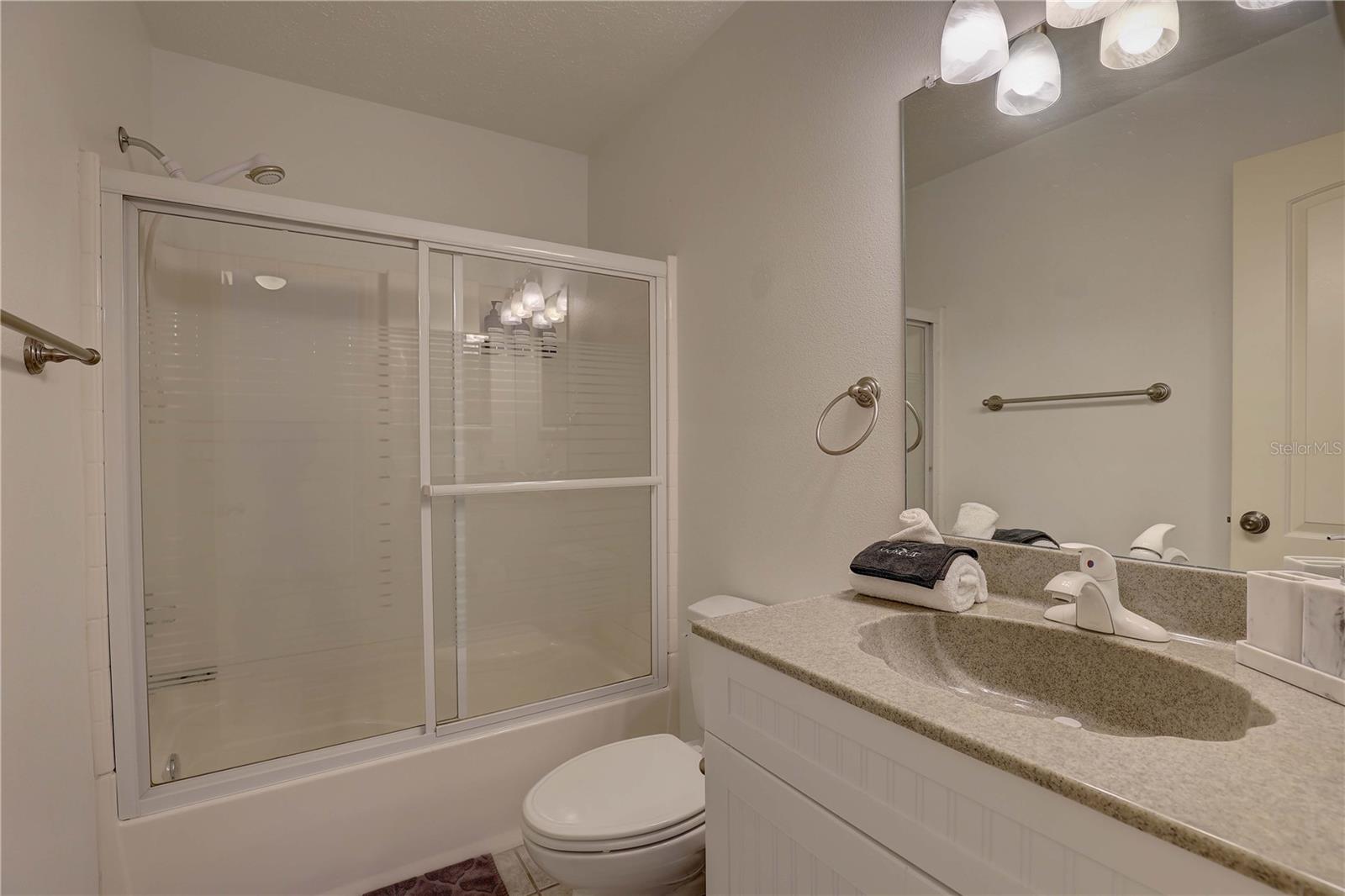 Image 26 of 67 For 9914 Alavista Drive