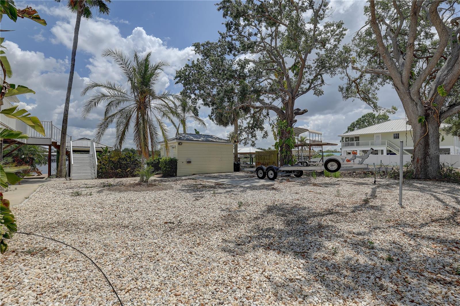 Image 51 of 67 For 9914 Alavista Drive