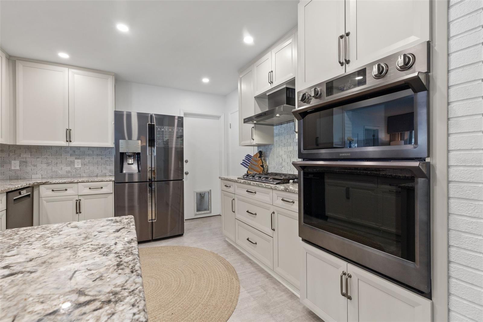 Image 15 of 75 For 1124 35th Avenue Ne