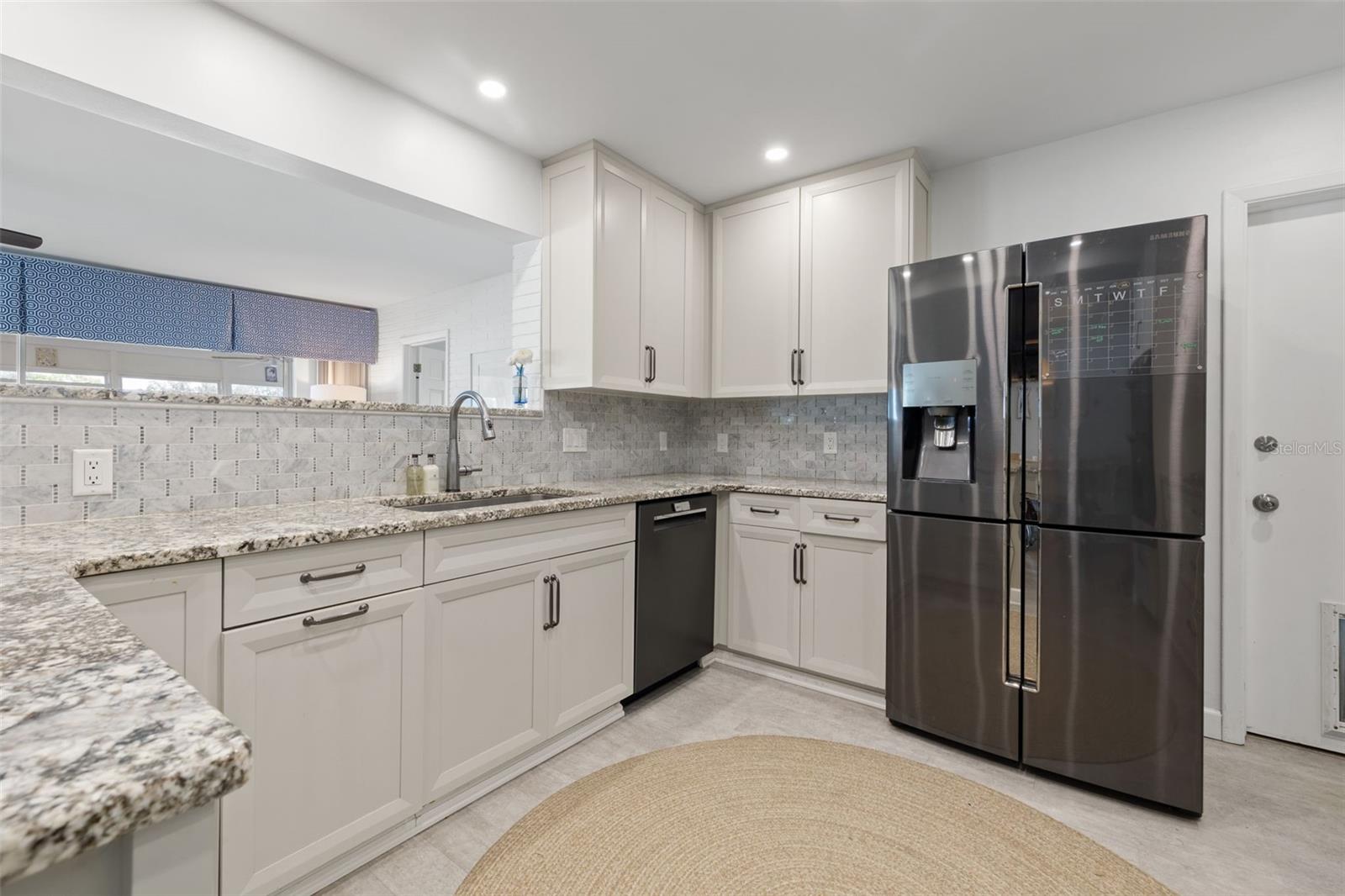 Image 16 of 75 For 1124 35th Avenue Ne