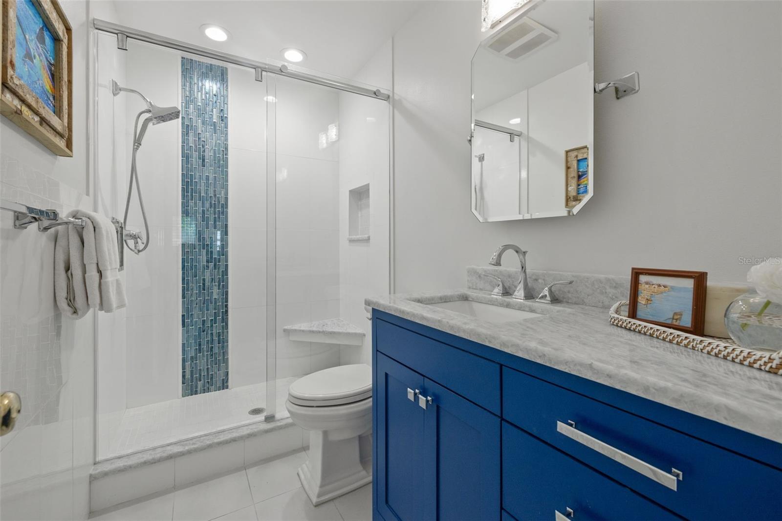 Image 33 of 75 For 1124 35th Avenue Ne