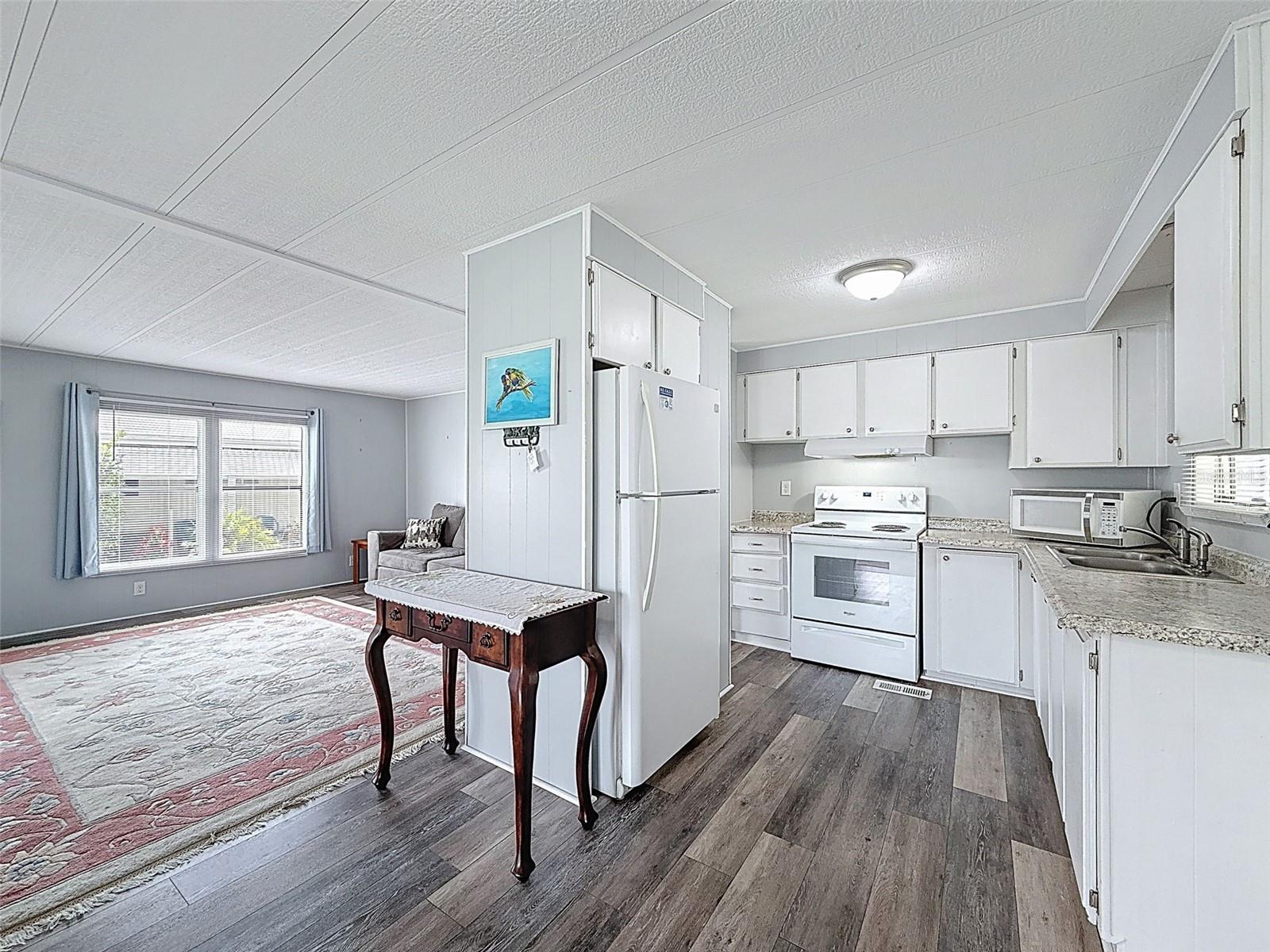 Image 11 of 69 For 5150 Damsen Circle
