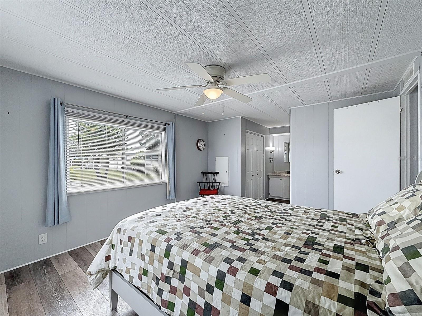 Image 33 of 69 For 5150 Damsen Circle