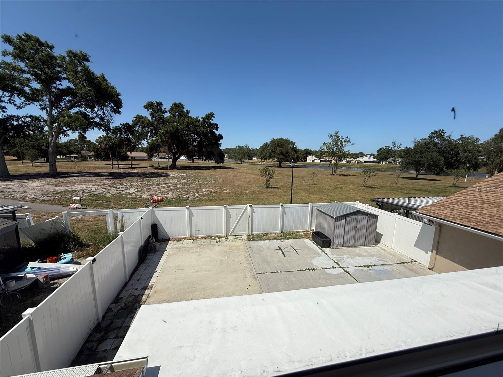 Image 20 of 42 For 10414 Rosemount Drive