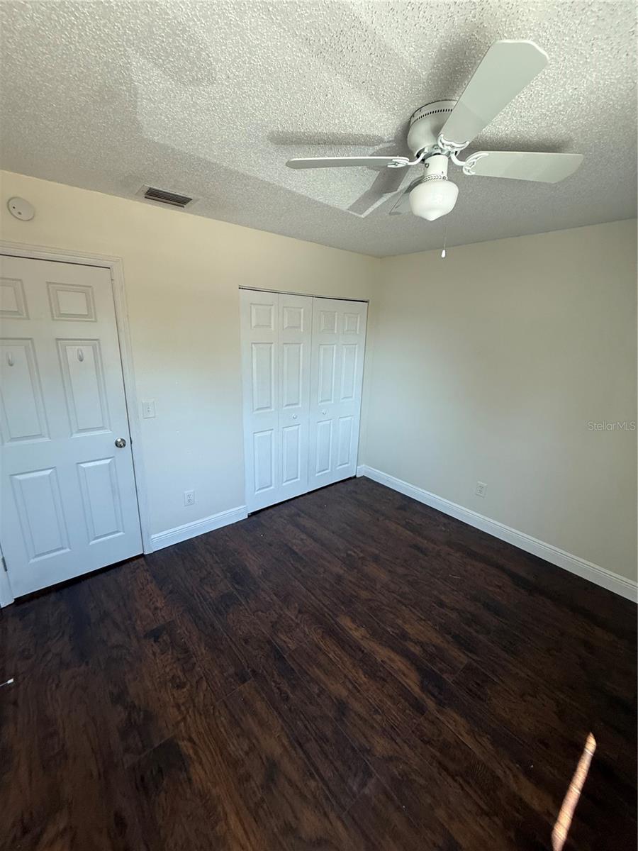 Image 25 of 42 For 10414 Rosemount Drive