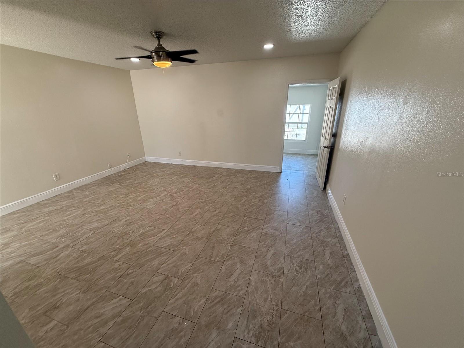 Image 29 of 42 For 10414 Rosemount Drive