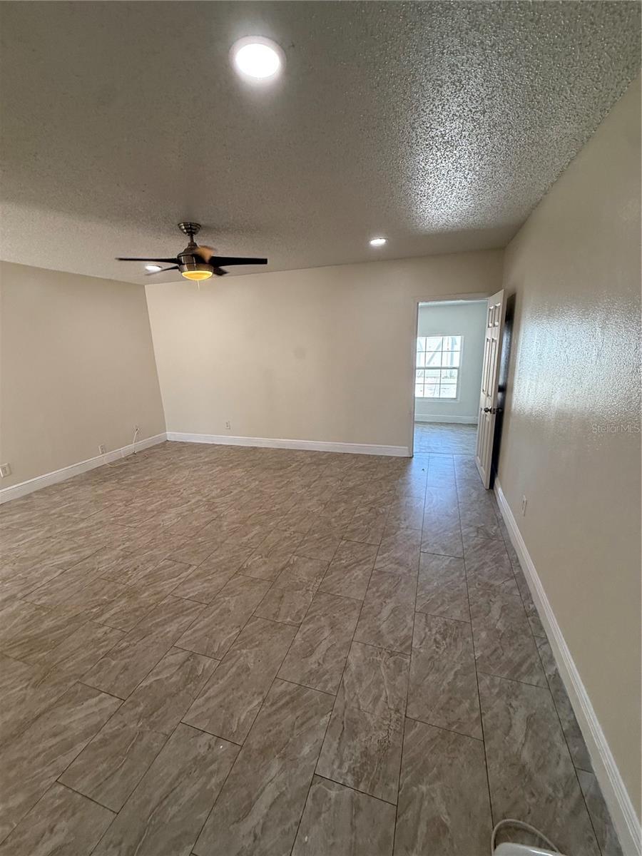 Image 30 of 42 For 10414 Rosemount Drive