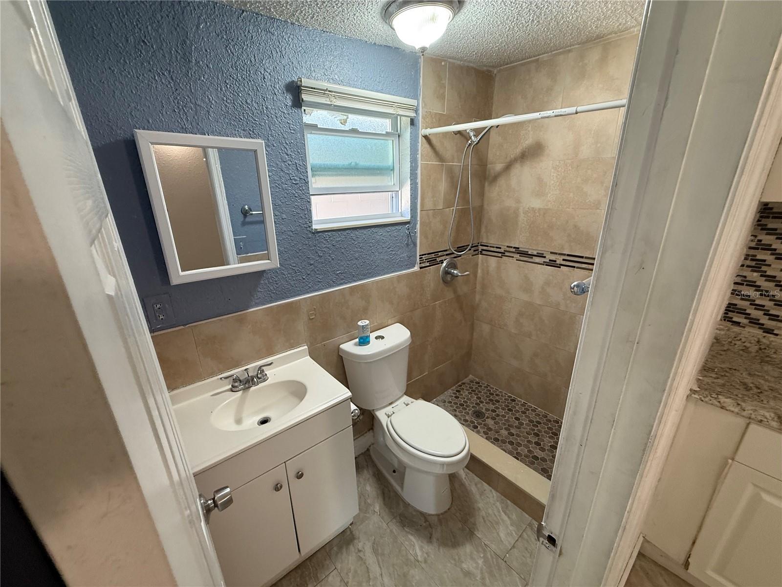 Image 33 of 42 For 10414 Rosemount Drive