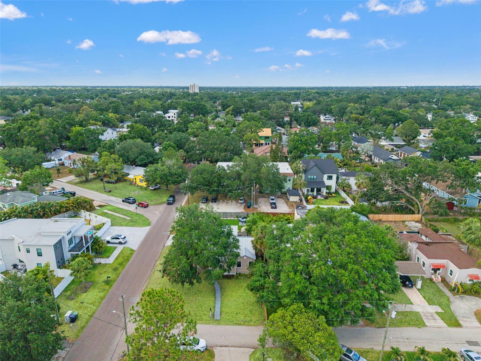 Image 31 of 33 For 921 Coral Street