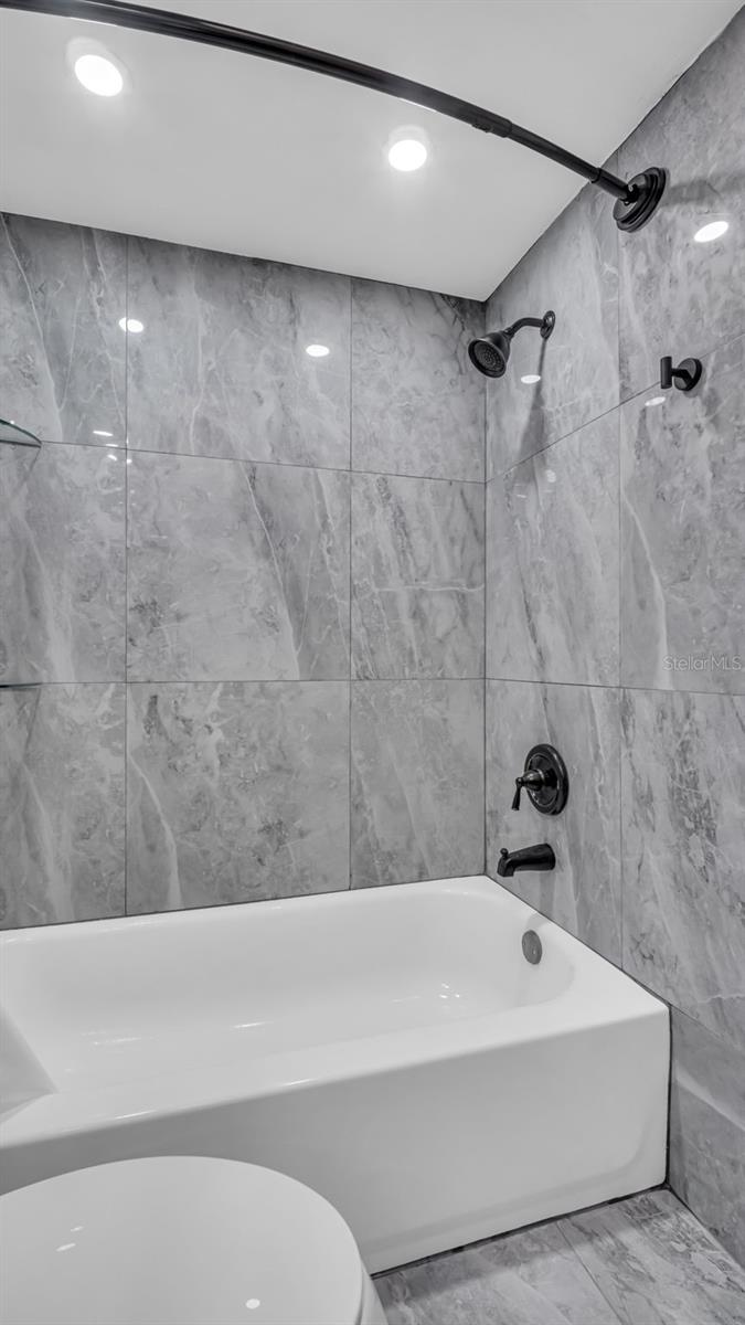 Image 15 of 19 For 2211 Belleair Road D3