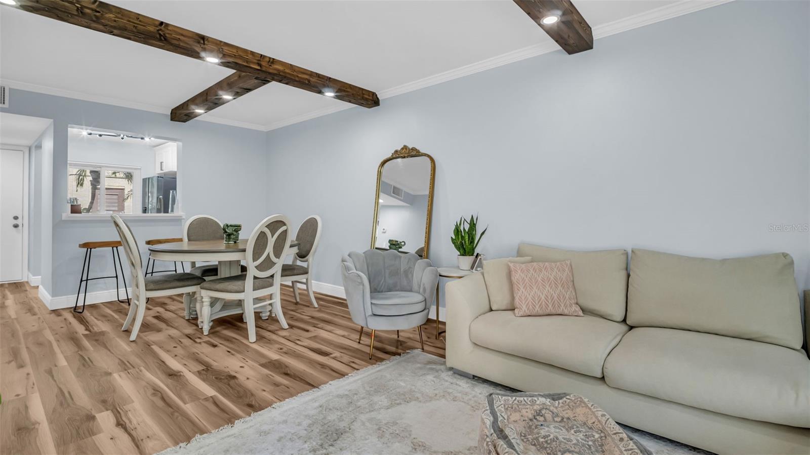 Image 5 of 19 For 2211 Belleair Road D3