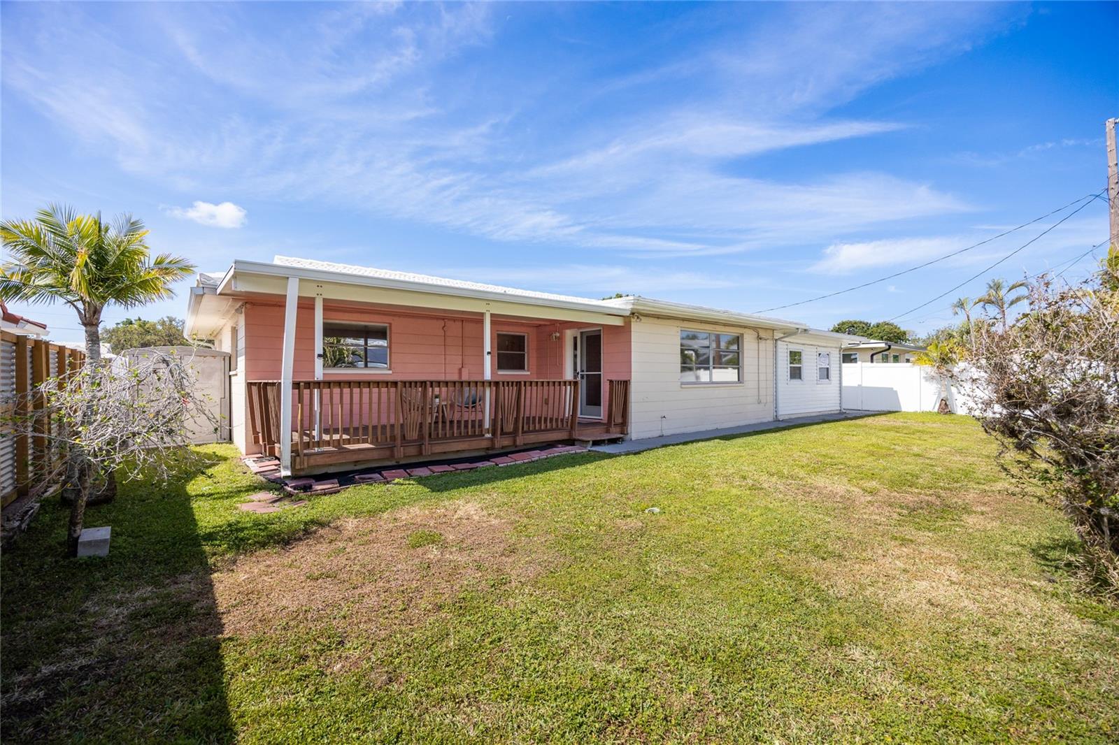 Image 31 of 42 For 11225 59th Avenue