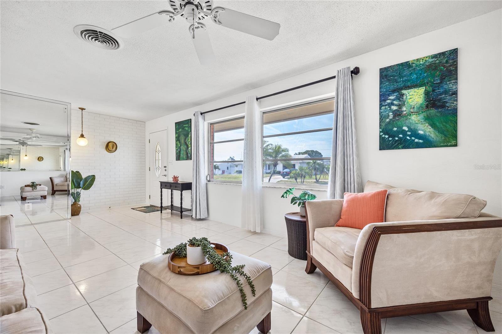 Image 8 of 42 For 11225 59th Avenue