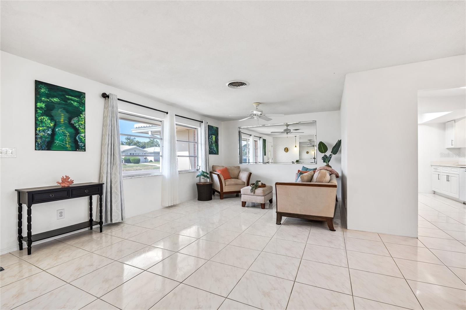 Image 9 of 42 For 11225 59th Avenue