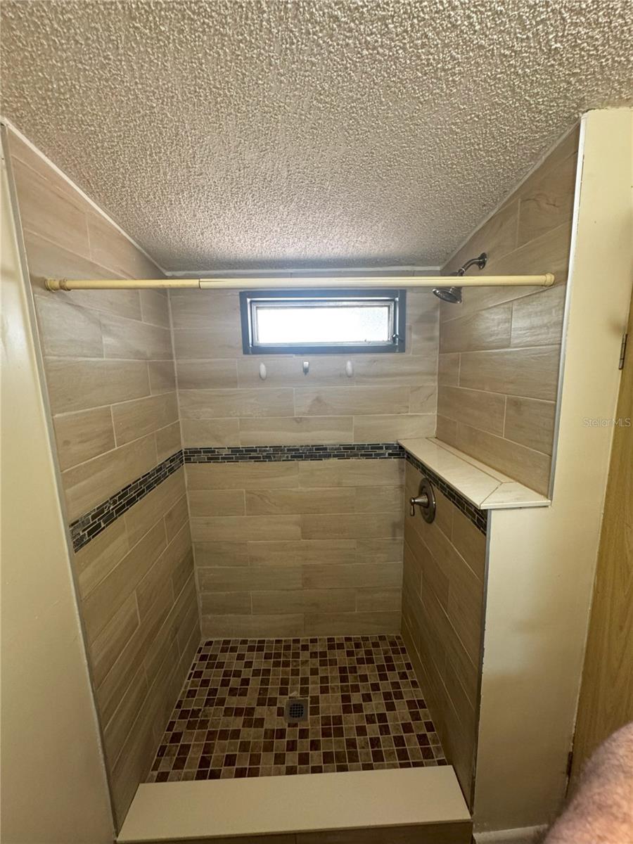 Image 15 of 18 For 11407 Bobwhite Boulevard