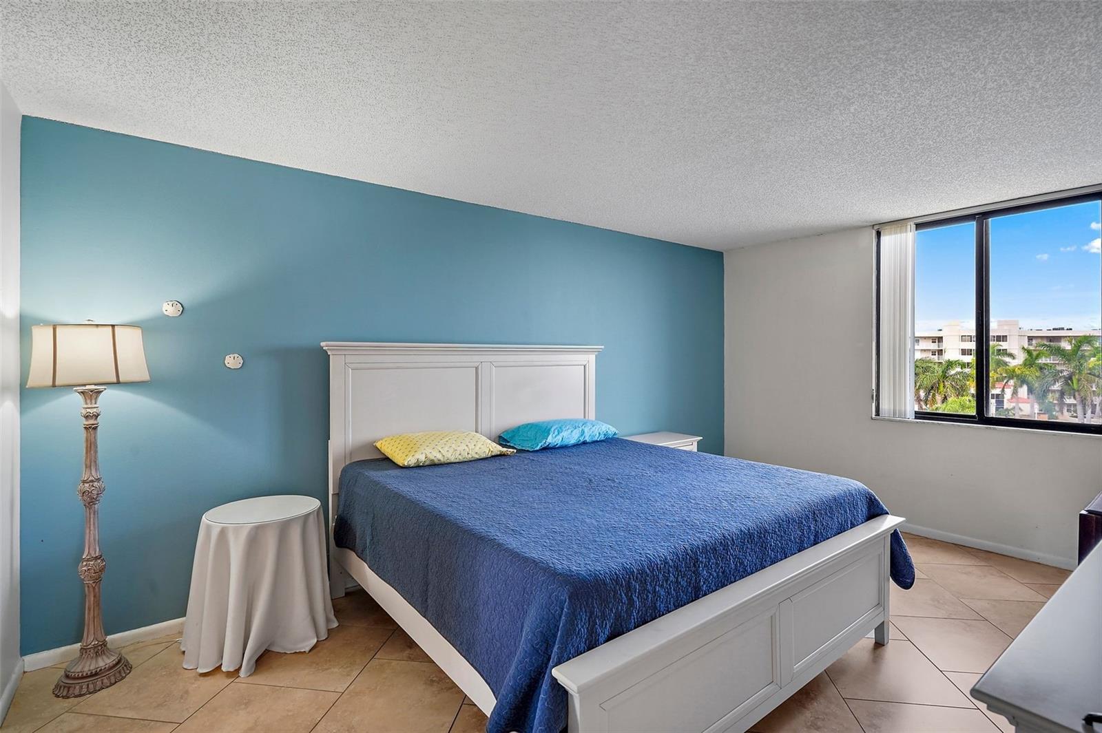 Image 17 of 40 For 6287 Bahia Del Mar Circle 404