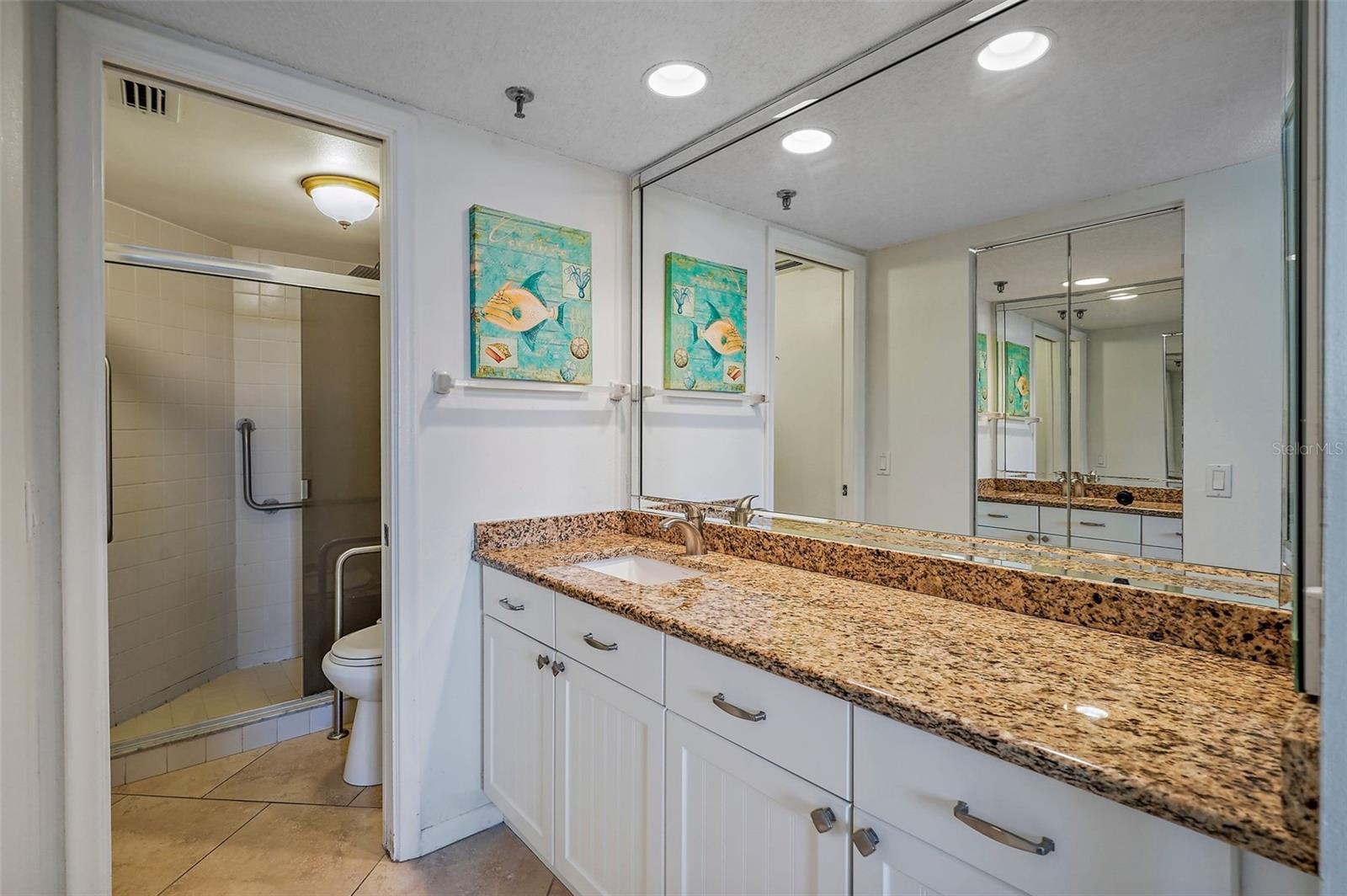 Image 20 of 40 For 6287 Bahia Del Mar Circle 404