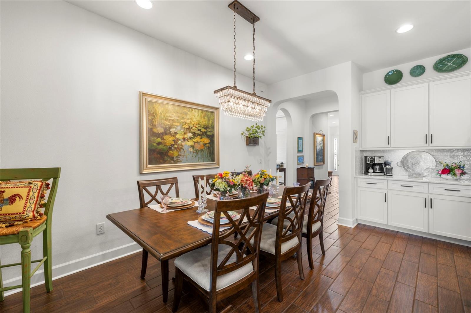 Listing photo id 13 for 4220 Barletta Court