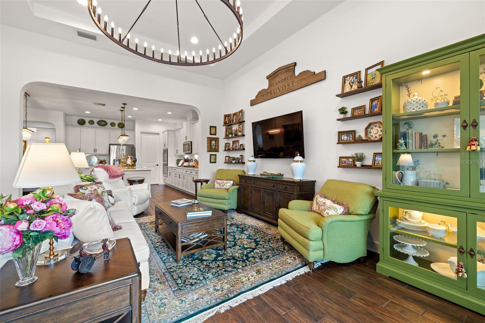 Listing photo id 18 for 4220 Barletta Court