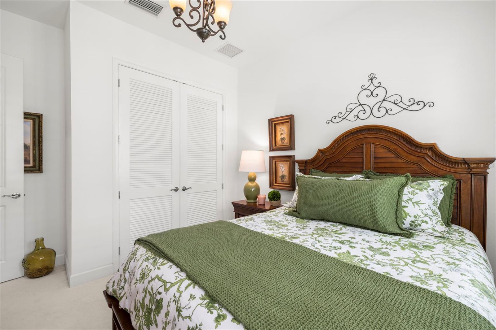 Listing photo id 27 for 4220 Barletta Court